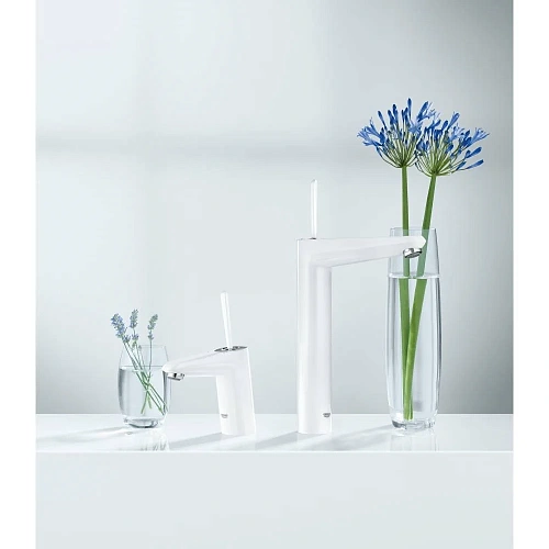 Смеситель для раковины GROHE Eurodisc Joy с донным клапаном, низкий излив, белая луна (23425LS0) Смеситель для раковины GROHE Eurodisc Joy с донным клапаном, низкий излив, белая луна (23425LS0)