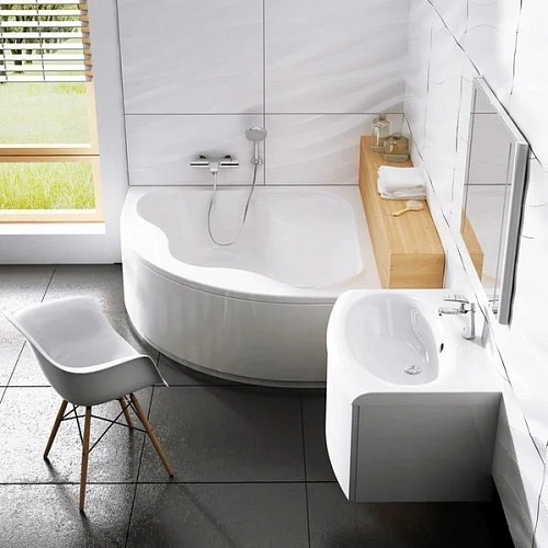 Акриловая ванна Ravak Gentiana 140x140 CF01000000 Акриловая ванна Ravak Gentiana 140x140 CF01000000