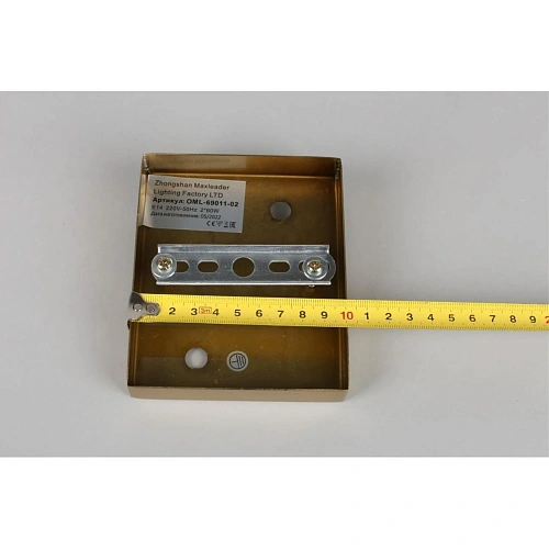 Светильник настенный (Бра) Omnilux Saviano OML-69011-02 Светильник настенный (Бра) Omnilux Saviano OML-69011-02