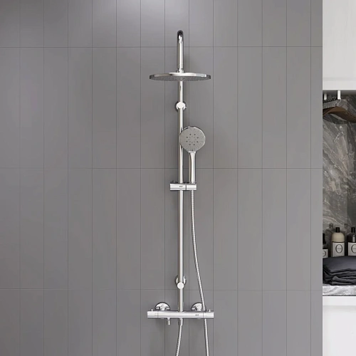 Душевая система Dorff Futura D0710500 с термостатом, хром Душевая система Dorff Futura D0710500 с термостатом, хром