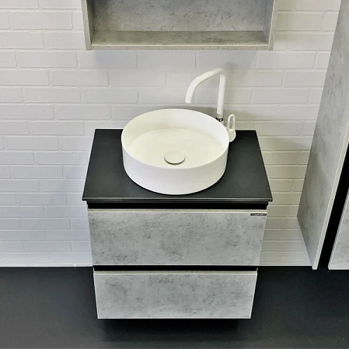 Тумба с раковиной Comforty Эдинбург-60-2 00-00005701 бетон светлый с черной столешницей и раковиной 9111 Тумба с раковиной Comforty Эдинбург-60-2 00-00005701 бетон светлый с черной столешницей и раковиной 9111