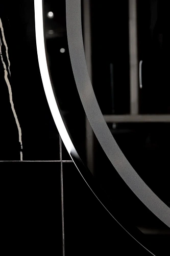 Зеркало Boheme 568-MG металлическая рама, подсветка, сенсор, антизапотевание, 60x110 Зеркало Boheme 568-MG металлическая рама, подсветка, сенсор, антизапотевание, 60x110