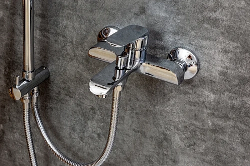 Душевая система Agger Glorious A1293500 с изливом, хром Душевая система Agger Glorious A1293500 с изливом, хром