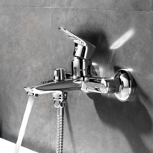 Смеситель для ванны IDDIS Zodiac (ZODSB02i02WA) Смеситель для ванны IDDIS Zodiac (ZODSB02i02WA)