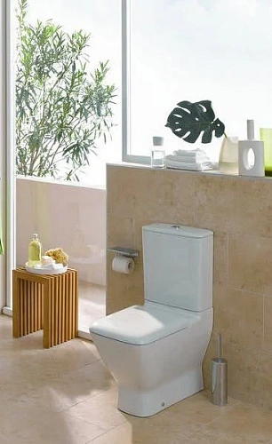 Унитаз напольный Laufen Palace New 2470.6 (8.2470.6.000.231.1) подводка снизу Унитаз напольный Laufen Palace New 2470.6 (8.2470.6.000.231.1) подводка снизу