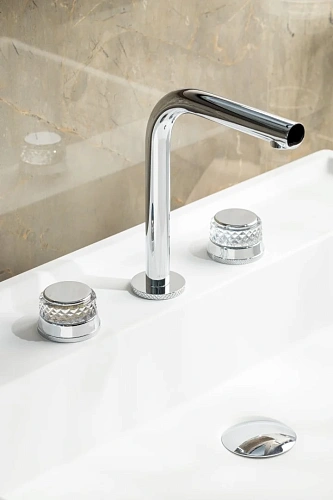 Смеситель для раковины Boheme AURA CHROME 152-CR-A Смеситель для раковины Boheme AURA CHROME 152-CR-A