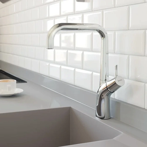 Смеситель для кухни Iddis Kitchen Line K07SB0Li05 хром Смеситель для кухни Iddis Kitchen Line K07SB0Li05 хром