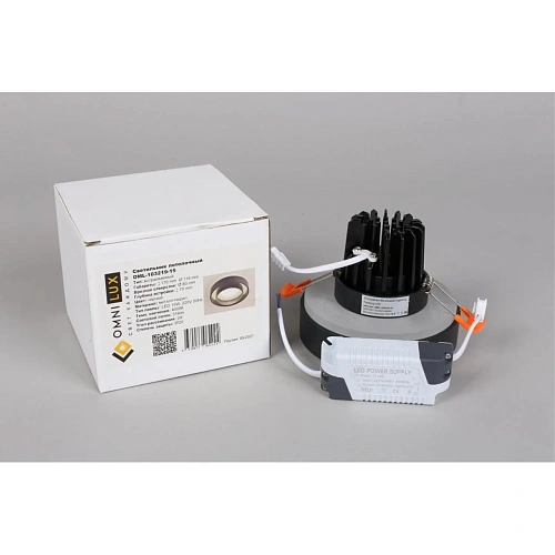 Светильник встраиваемый-накладной Omnilux Valletta OML-103219-15 Светильник встраиваемый-накладной Omnilux Valletta OML-103219-15