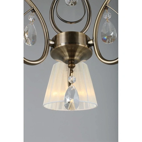 Люстра потолочная Omnilux Cardillo OML-56617-03 Люстра потолочная Omnilux Cardillo OML-56617-03