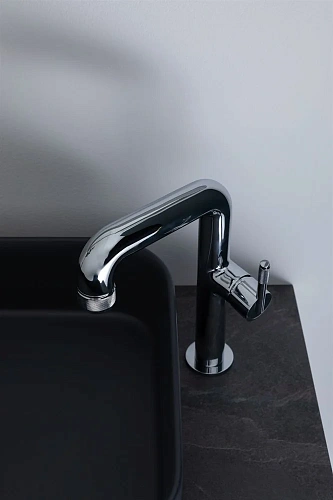 Смеситель для раковины Allen Brau Reality 5.32002-00 хром Смеситель для раковины Allen Brau Reality 5.32002-00 хром