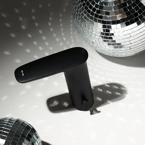 Смеситель для раковины AM.PM Inspire V2.0 F50A02322 сенсорный, черный Смеситель для раковины AM.PM Inspire V2.0 F50A02322 сенсорный, черный