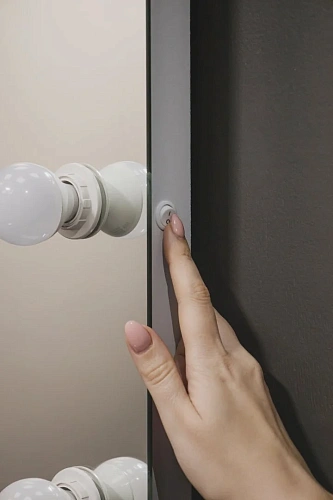 Зеркало SILVER MIRRORS 600x800 Гримерное, 12 ламп Бриджит (ФР-00000841) Зеркало SILVER MIRRORS 600x800 Гримерное, 12 ламп Бриджит (ФР-00000841)