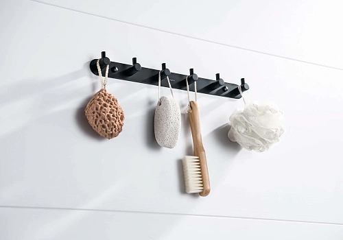 Крючок Aquatek ЕВРОПА AQ4124MB черный матовый Крючок Aquatek ЕВРОПА AQ4124MB черный матовый