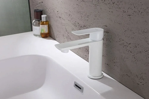 Смеситель для раковины ABBER Weiss Insel AF8010FW белый матовый Смеситель для раковины ABBER Weiss Insel AF8010FW белый матовый