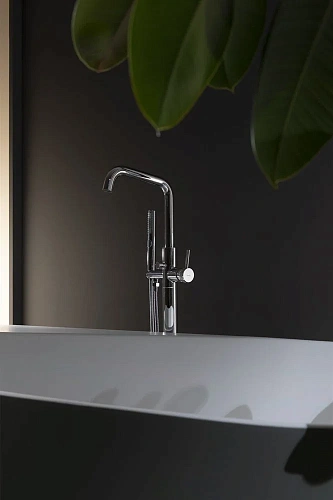 Смеситель для ванны с душем Allen Brau Priority 5.31008-00 Смеситель для ванны с душем Allen Brau Priority 5.31008-00