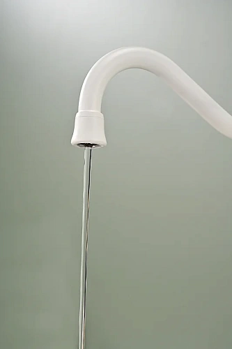 Смеситель для кухни Paulmark RETRO белый матовый Re213226-WH Смеситель для кухни Paulmark RETRO белый матовый Re213226-WH