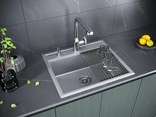 Кухонная мойка Paulmark STEPIA 60 с ролл-матом STEP брашированная PM115951-GRM+R375-BS Кухонная мойка Paulmark STEPIA 60 с ролл-матом STEP брашированная PM115951-GRM+R375-BS
