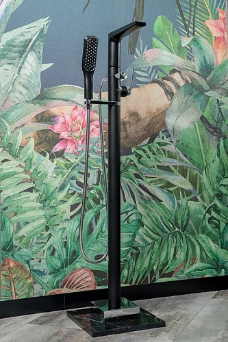 Смеситель для ванны Boheme VENTURO черный+хром 379-B напольный Смеситель для ванны Boheme VENTURO черный+хром 379-B напольный