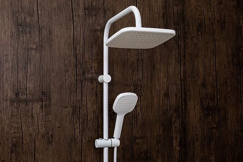 Душевая система Orange Karl M05-934w с изливом, белый Душевая система Orange Karl M05-934w с изливом, белый