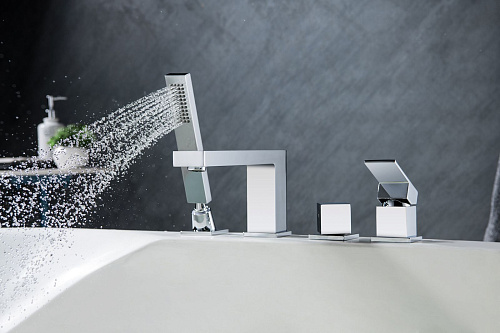 Смеситель на борт ванны Timo Selene 2130/00Y хром Смеситель на борт ванны Timo Selene 2130/00Y хром