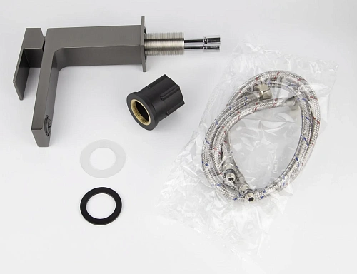 Смеситель для раковины Kaiser Cube вороненая сталь 01211-15 Смеситель для раковины Kaiser Cube вороненая сталь 01211-15