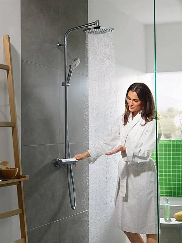Душевая система hansgrohe Crometta S 240 1jet Showerpipe с термостатом, хром 27267000 Душевая система hansgrohe Crometta S 240 1jet Showerpipe с термостатом, хром 27267000
