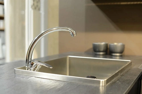 Смеситель для кухни Agger Exact A2100200 Смеситель для кухни Agger Exact A2100200