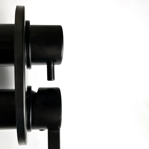 Смеситель для ванны Paini Brera 74PZ6911 встраиваемый, черный матовый PVD Смеситель для ванны Paini Brera 74PZ6911 встраиваемый, черный матовый PVD