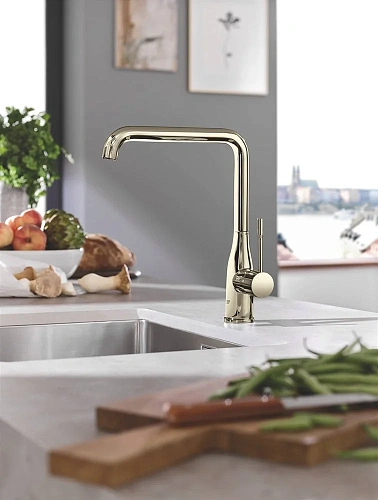 Смеситель для кухни GROHE Essence New, никель глянец (30269BE0) Смеситель для кухни GROHE Essence New, никель глянец (30269BE0)