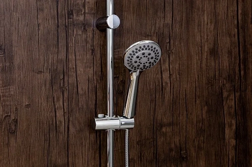 Душевая система Orange Alfi M18-933cr с изливом, хром Душевая система Orange Alfi M18-933cr с изливом, хром