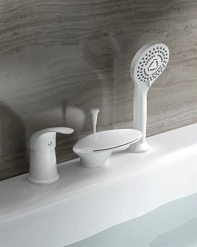 Смеситель на борт ванны Orange Iris M41-333w белый Смеситель на борт ванны Orange Iris M41-333w белый