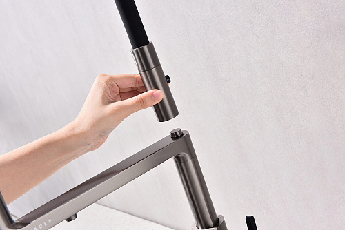 Смеситель для кухни Paulmark TORNADO вороненая сталь To213402-GM Смеситель для кухни Paulmark TORNADO вороненая сталь To213402-GM