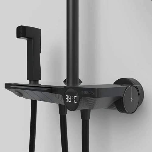 Душевая система BERGES PULSAR на 4 потребителя, с термостатом, черный матовый 075012 Душевая система BERGES PULSAR на 4 потребителя, с термостатом, черный матовый 075012