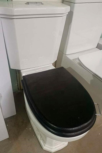 Крышка-сиденье Boheme микролифт, черное петли хром 907-B-CR Крышка-сиденье Boheme микролифт, черное петли хром 907-B-CR