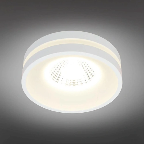 Светильник встраиваемый-накладной Omnilux Napoli OML-102709-06 Светильник встраиваемый-накладной Omnilux Napoli OML-102709-06