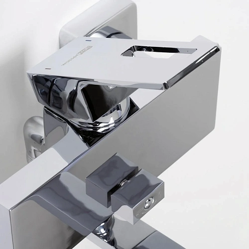 Смеситель для ванны WasserKRAFT Alme 1502L хром Смеситель для ванны WasserKRAFT Alme 1502L хром