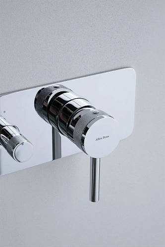 Смеситель для ванны Allen Brau Priority 5.31A05-00 (с внутренней частью) хром Смеситель для ванны Allen Brau Priority 5.31A05-00 (с внутренней частью) хром