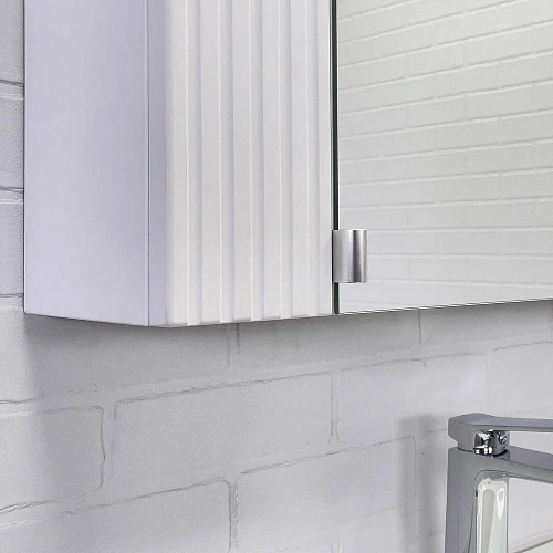 Зеркальный шкаф Comforty Лима-70 00-00006135 белый матовый Зеркальный шкаф Comforty Лима-70 00-00006135 белый матовый