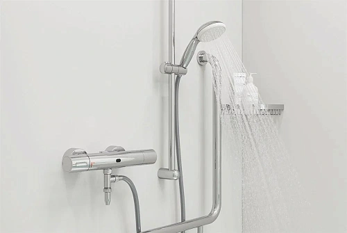 Душевой гарнитур GROHE New Tempesta 100, ручной душ, душевая штанга 900 мм и шланг, хром (27925001) Душевой гарнитур GROHE New Tempesta 100, ручной душ, душевая штанга 900 мм и шланг, хром (27925001)