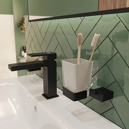 Смеситель для раковины STWORKI Нюборг NU-01b черный 550020 Смеситель для раковины STWORKI Нюборг NU-01b черный 550020