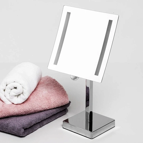 Зеркало косметическое WasserKRAFT K-1007 с LED-подсветкой, 3-х кратным увеличением хром Зеркало косметическое WasserKRAFT K-1007 с LED-подсветкой, 3-х кратным увеличением хром