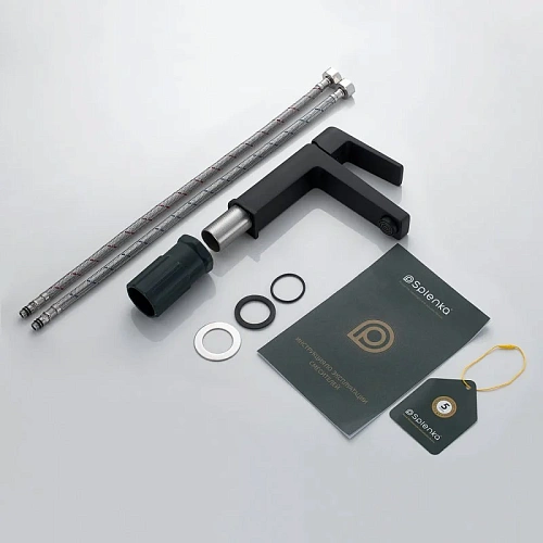 Смеситель для раковины Splenka S02.10.06, черный Смеситель для раковины Splenka S02.10.06, черный