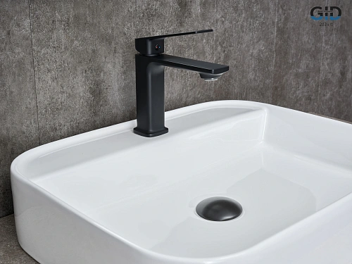 Смеситель для раковины Gid Niagara L057-BM-K L057BMK черный матовый Смеситель для раковины Gid Niagara L057-BM-K L057BMK черный матовый