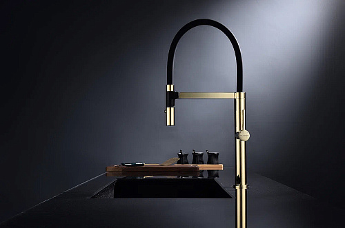Смеситель для кухни Paulmark Leader золото Le214101-G Смеситель для кухни Paulmark Leader золото Le214101-G