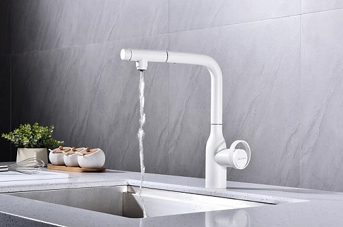 Смеситель для кухни Paulmark URBAN белый матовый Ur213104-WH Смеситель для кухни Paulmark URBAN белый матовый Ur213104-WH