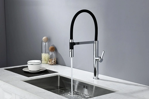 Смеситель для кухни AQUAme Cucina AQM9904CR с гибким изливом, хром Смеситель для кухни AQUAme Cucina AQM9904CR с гибким изливом, хром