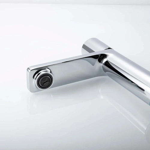 Смеситель для раковины Vincea Vogue VBF-4V3CH, хром Смеситель для раковины Vincea Vogue VBF-4V3CH, хром