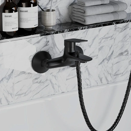 Смеситель для ванны Paini Laguna LAYO111 черный Смеситель для ванны Paini Laguna LAYO111 черный