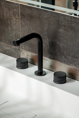 Смеситель для раковины Boheme PRESTIGE BLACK 152-B-PR Смеситель для раковины Boheme PRESTIGE BLACK 152-B-PR