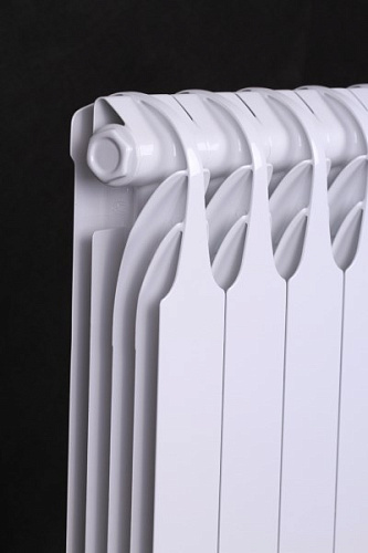 Радиатор биметаллический Gladiator- 500/ 6-секций CFGL050006X Радиатор биметаллический Gladiator- 500/ 6-секций CFGL050006X